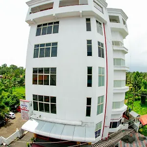 Hotel Lals Residency, Adur