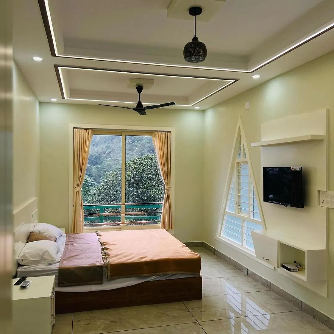 Royal Mount Inn Resorts Paithalmala